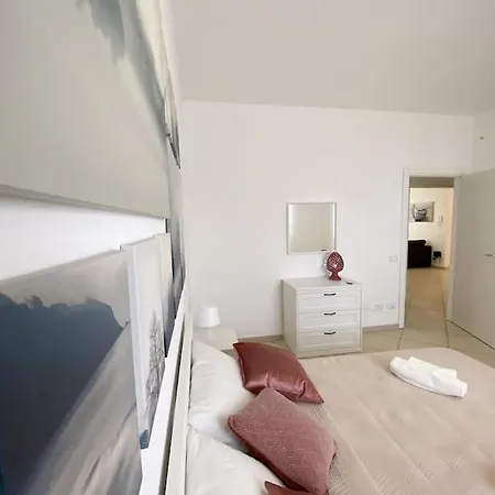 Fabien's House Per Vacanze Rilassanti Чинизи