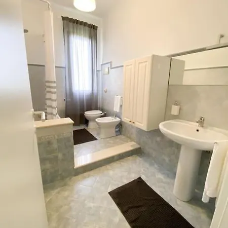 Fabien's House Per Vacanze Rilassanti Вилла Чинизи